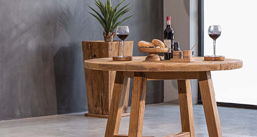 round_reclaimed_pine_table